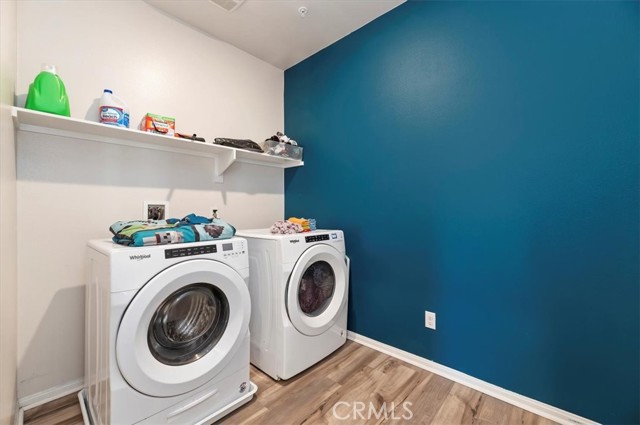 24287 Insignia Drive, Menifee CA: https://media.crmls.org/medias/24c51dfa-102a-419c-9daf-fad956c37bae.jpg