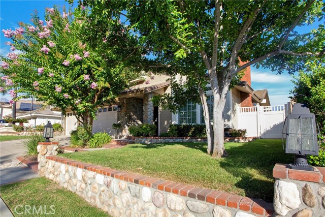 2963 Falconberg Drive, La Verne CA: https://media.crmls.org/medias/24c528bb-39a9-4c79-9ac0-dc54a00fcab4.jpg