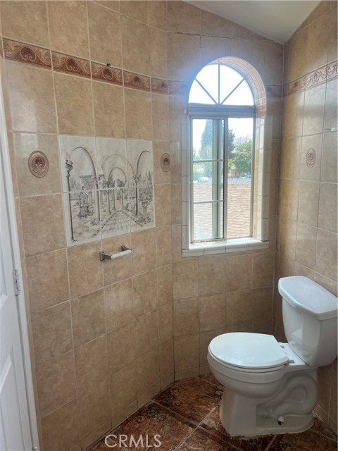 231 E 88th Place, Los Angeles CA: https://media.crmls.org/medias/24c5b2ec-abfb-4a67-abf7-0141a353f38e.jpg