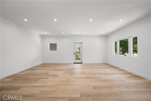 150 S Oak Knoll Avenue, Pasadena CA: https://media.crmls.org/medias/24c5d305-d45d-492d-9171-ea4f7ded3308.jpg