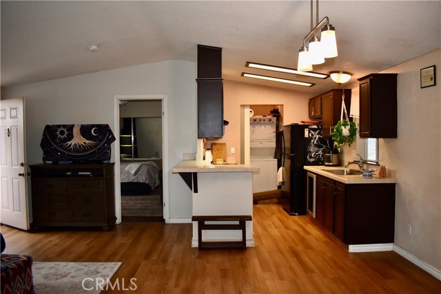 Detail Gallery Image 5 of 13 For 220 Camino Corto #39,  Vista,  CA 92083 - 2 Beds | 2 Baths