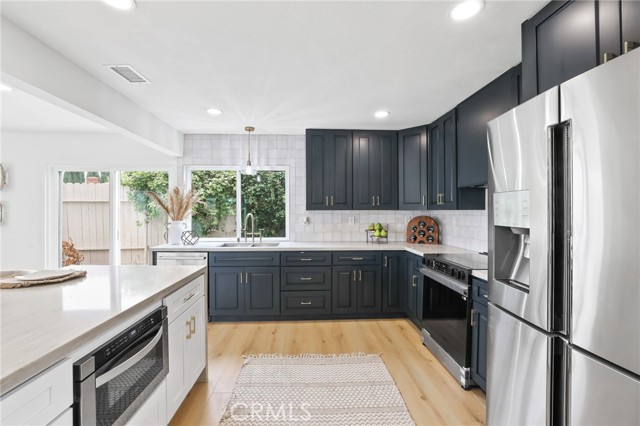 23941 Jarrow Lane, Lake Forest CA: https://media.crmls.org/medias/24c719e9-40c5-4dec-a1c2-c12be2c3a1ec.jpg