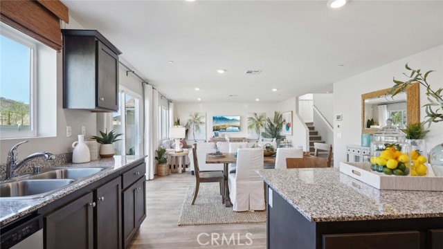 Detail Gallery Image 6 of 15 For 31131 London Plane Dr, Winchester,  CA 92596 - 4 Beds | 3 Baths