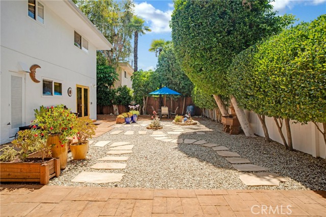 Detail Gallery Image 36 of 45 For 11967 Sunshine Ter, Studio City,  CA 91604 - 4 Beds | 3 Baths