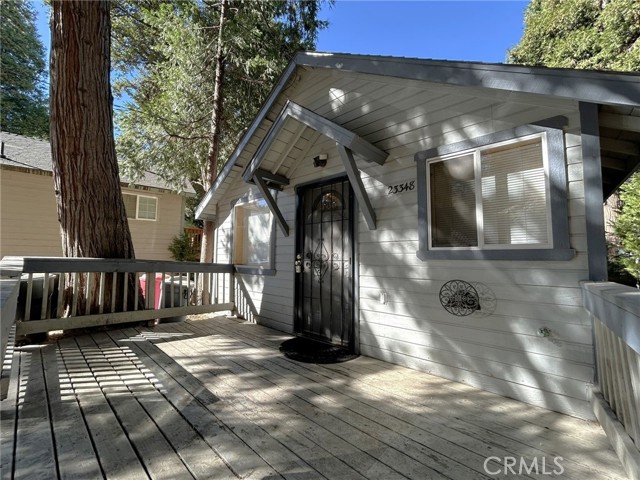 Detail Gallery Image 2 of 16 For 23348 S Village Ln, Crestline,  CA 92348 - 2 Beds | 1 Baths