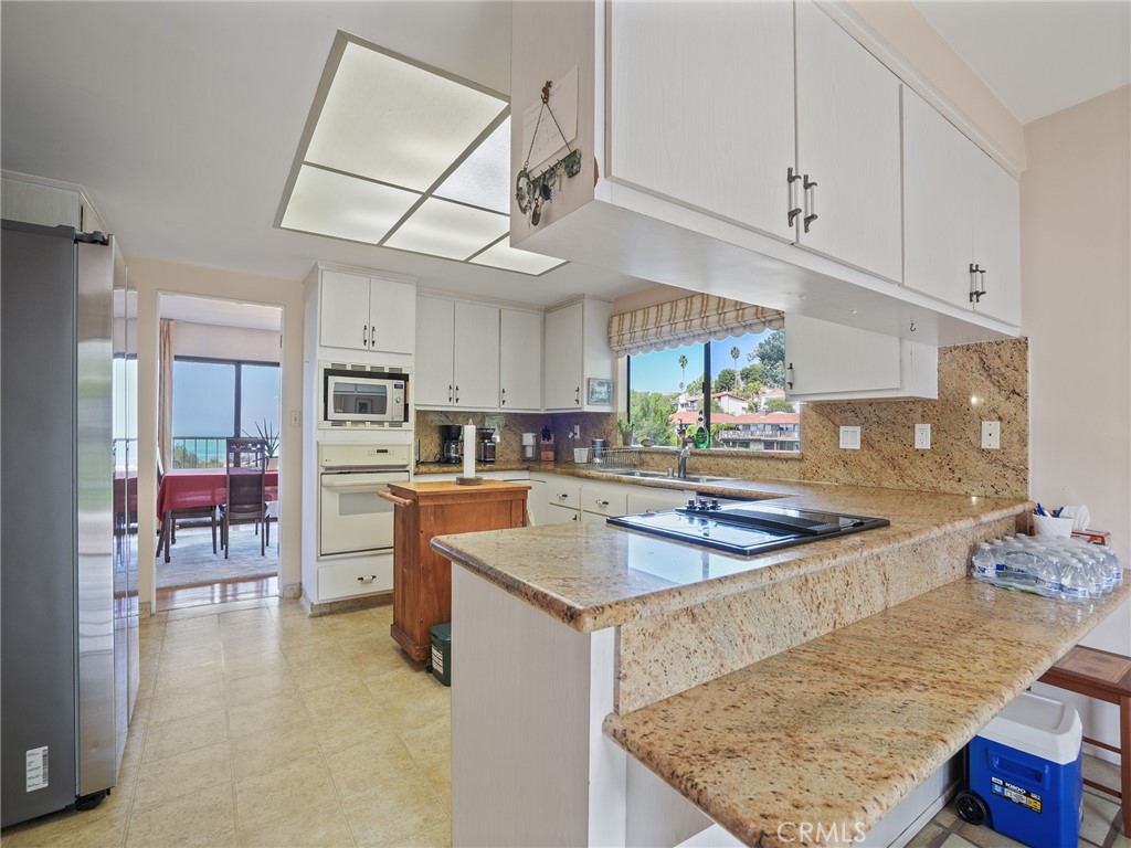 19. 2605 Via Olivera Palos Verdes Estates, CA 90274