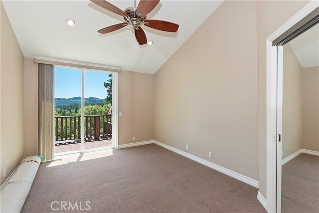Detail Gallery Image 24 of 75 For 27554 North Bay Rd, Lake Arrowhead,  CA 92352 - 4 Beds | 2/2 Baths