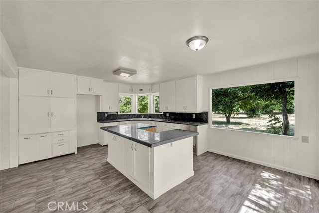 22550 Shady Grove Road, Middletown CA: https://media.crmls.org/medias/24c9a66a-8987-47ff-946b-ca256244bde0.jpg