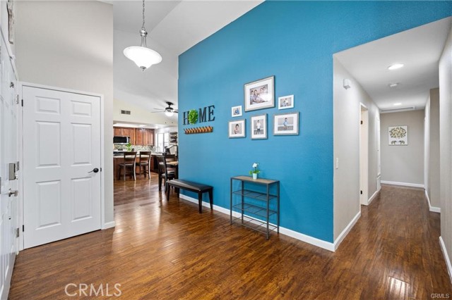 29844 Avenida De Cortez, Menifee CA: https://media.crmls.org/medias/24c9d5b2-c9ad-438f-88cd-4270c50e8e48.jpg