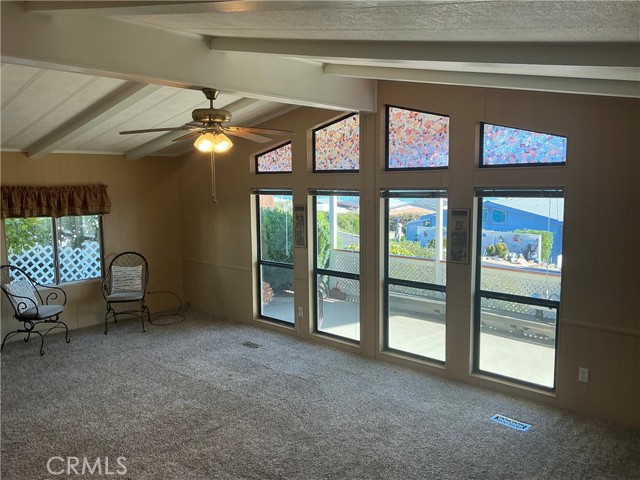 5830 Robin Hill Dr, Lakeport CA: https://media.crmls.org/medias/24ca2d76-1b2a-4e64-8863-08d7a8ee4ad7.jpg