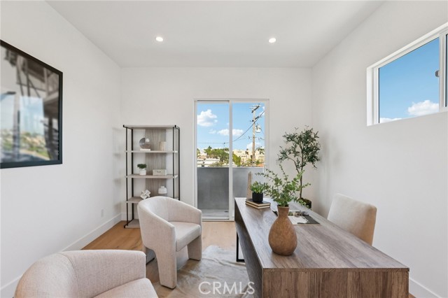 Detail Gallery Image 28 of 50 For 1914 Belmont Ln #B,  Redondo Beach,  CA 90278 - 4 Beds | 3/1 Baths