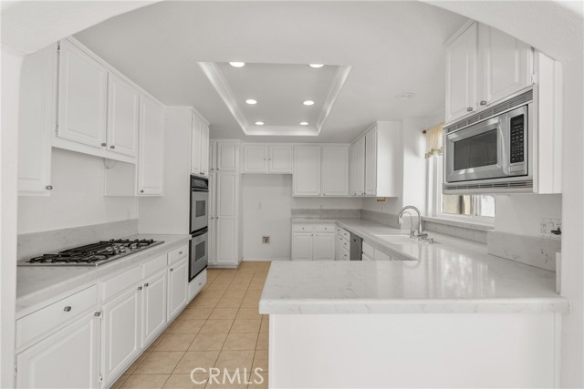 Detail Gallery Image 15 of 47 For 870 Pleasant Dale Pl, Westlake Village,  CA 91362 - 4 Beds | 2/1 Baths