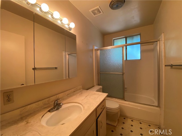 157 Esperanza Avenue, Sierra Madre CA: https://media.crmls.org/medias/24cbff02-a39e-48e2-b464-b2d6c450fc78.jpg