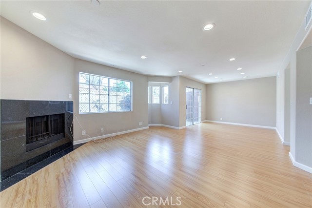 Detail Gallery Image 7 of 31 For 604 W Wilson Ave #2,  Glendale,  CA 91203 - 3 Beds | 2/1 Baths