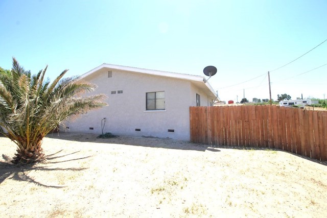 Detail Gallery Image 3 of 42 For 27763 Crestview Rd #U1-2,  Barstow,  CA 92311 - 3 Beds | 2 Baths