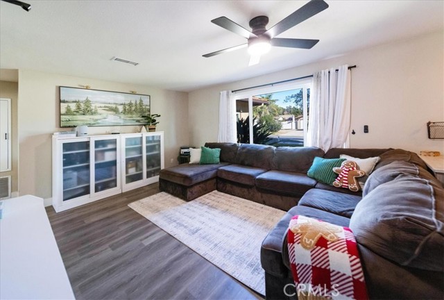 Detail Gallery Image 8 of 55 For 22287 Black Beauty, Wildomar,  CA 92595 - 4 Beds | 2 Baths