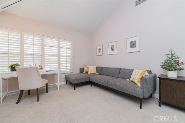 Detail Gallery Image 7 of 46 For 26 Morning Dove, Irvine,  CA 92604 - 4 Beds | 2/1 Baths