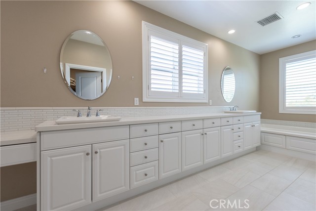 Detail Gallery Image 37 of 47 For 102 Diamondback, Irvine,  CA 92618 - 4 Beds | 4 Baths