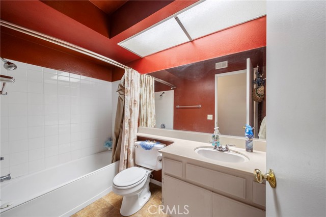 Detail Gallery Image 14 of 20 For 1269 W James St, Bloomington,  CA 92316 - 4 Beds | 2 Baths