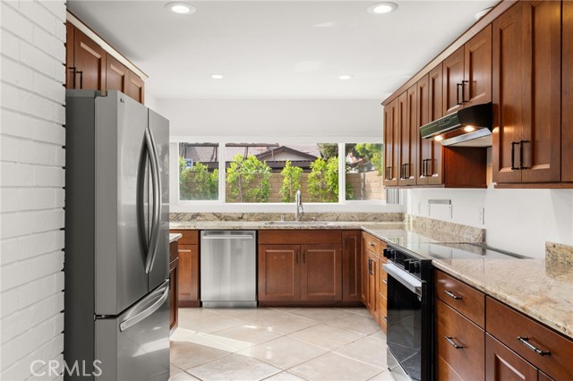 Image 15 of 54 For 20761 Mission Ln