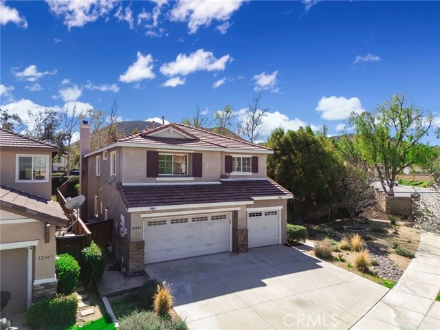 32501 Sprucewood Way, Lake Elsinore CA: https://media.crmls.org/medias/24cf7cca-dead-4495-9b0b-62d9b37ffbae.jpg