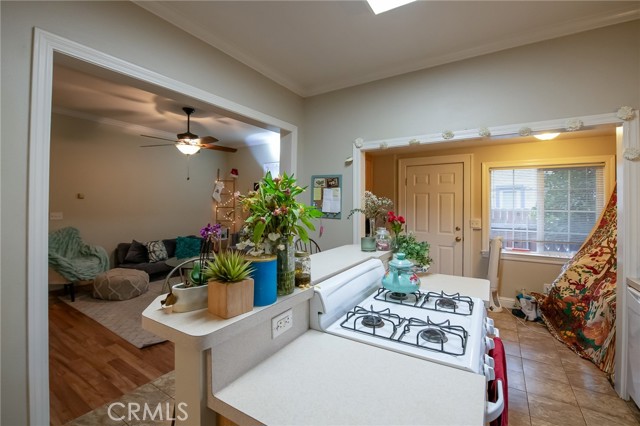 Detail Gallery Image 5 of 13 For 232 W 11th St, Chico,  CA 95928 - 3 Beds | 1 Baths