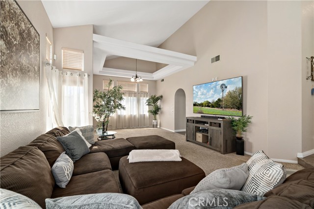 Detail Gallery Image 9 of 50 For 23747 Cadenza Dr, Murrieta,  CA 92562 - 5 Beds | 3 Baths