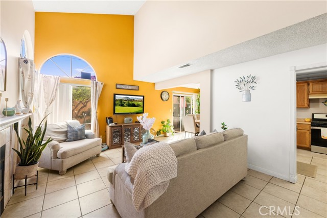 9900 Tagus Street, Pico Rivera CA: https://media.crmls.org/medias/24d23af2-dba1-42bd-b897-d7e57a832ead.jpg