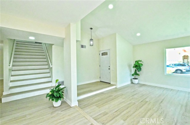 16329 Cherry Fall Lane, Cerritos CA: https://media.crmls.org/medias/24d25cc7-0856-49c8-83ae-4d4f6798ddaa.jpg