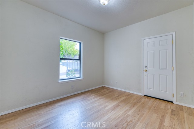 Bedroom 3 has a separate entrance from driveway.