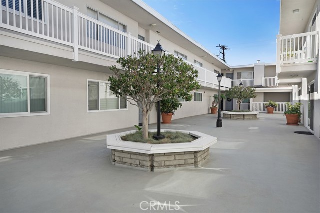 2411 Prospect Avenue, Hermosa Beach, California 90254, 1 Bedroom Bedrooms, ,1 BathroomBathrooms,Residential,Sold,Prospect,SB21264033