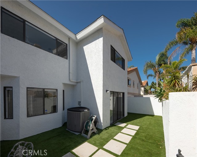 510 Francisca Avenue, Redondo Beach, California 90277, 3 Bedrooms Bedrooms, ,2 BathroomsBathrooms,Residential,For Sale,Francisca,SB26080599