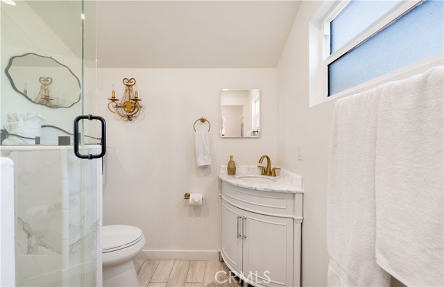 Detail Gallery Image 10 of 20 For 1940 Josie Ave, Long Beach,  CA 90815 - 3 Beds | 2 Baths