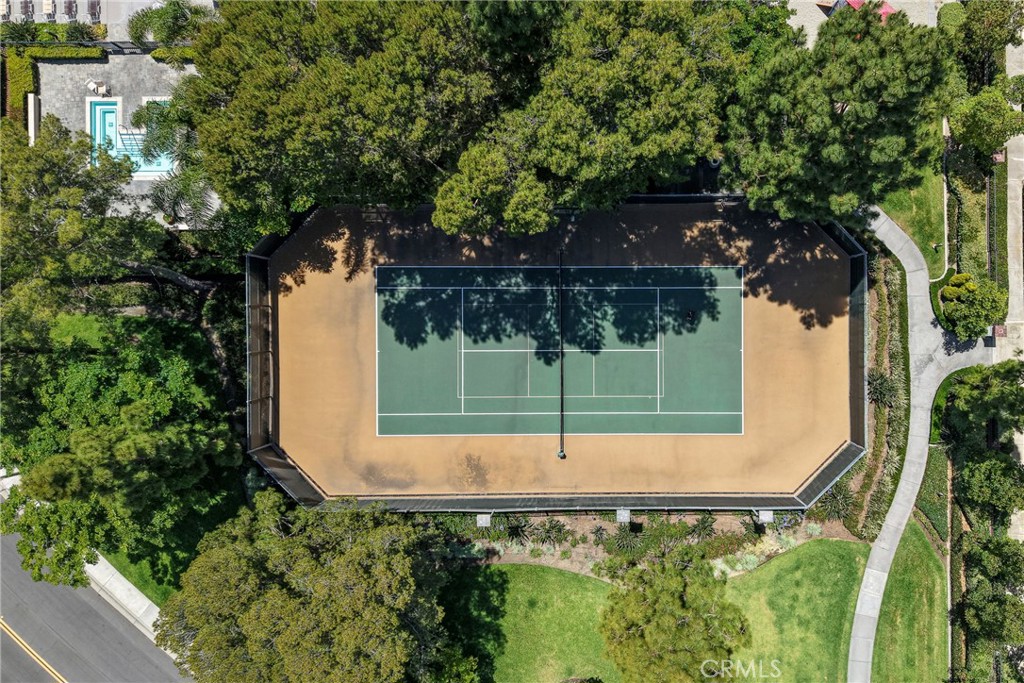 https://media.crmls.org/medias/24d44754-63a2-41a0-a42f-2f96eb567b24.jpg?preset=X-Large