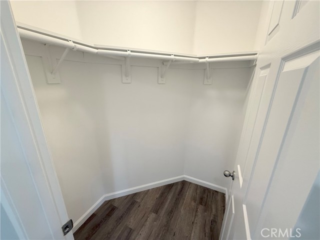 Detail Gallery Image 9 of 11 For 3016 Honolulu Ave #8,  Glendale,  CA 91214 - 2 Beds | 2 Baths