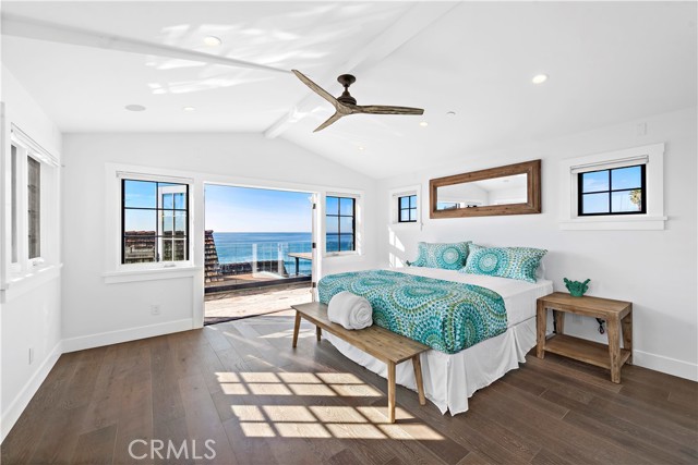 Detail Gallery Image 14 of 31 For 156 Pearl St, Laguna Beach,  CA 92651 - 3 Beds | 2 Baths