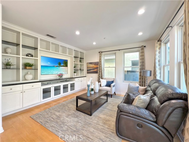 7 Bayview Drive, Buena Park CA: https://media.crmls.org/medias/24d4b215-1c7a-45b1-a694-30ea8571d6c9.jpg