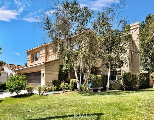 3955 Poppyseed Place, Calabasas CA: https://media.crmls.org/medias/24d4fc38-9f36-40dd-973c-e295c9d0f5f1.jpg