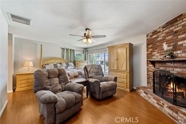 2972 Quebec Drive, Riverside CA: https://media.crmls.org/medias/24d51c22-aa93-4450-b8d4-0f70fa10d6d5.jpg