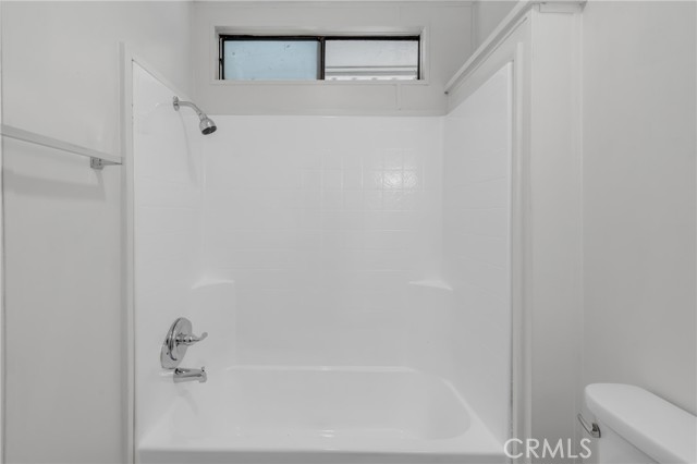 9984 Wrangler Way, Corona CA: https://media.crmls.org/medias/24d5331d-3d7f-47bb-b7fe-87cc0137d283.jpg