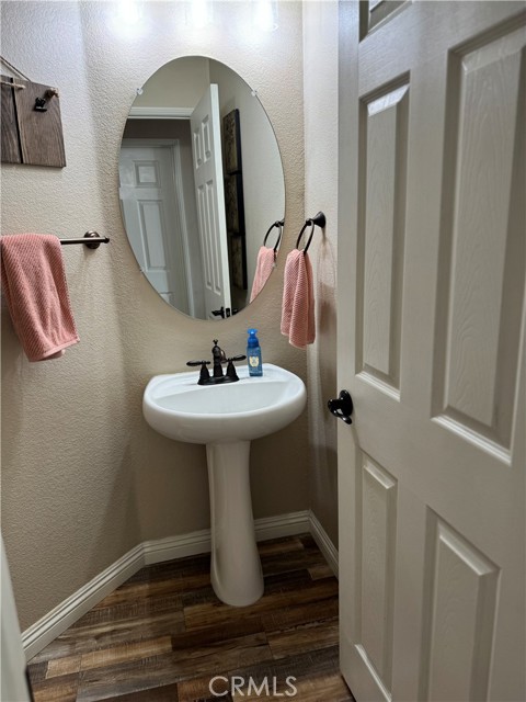 Detail Gallery Image 7 of 24 For 14995 Cory Way, Fontana,  CA 92336 - 4 Beds | 2/1 Baths