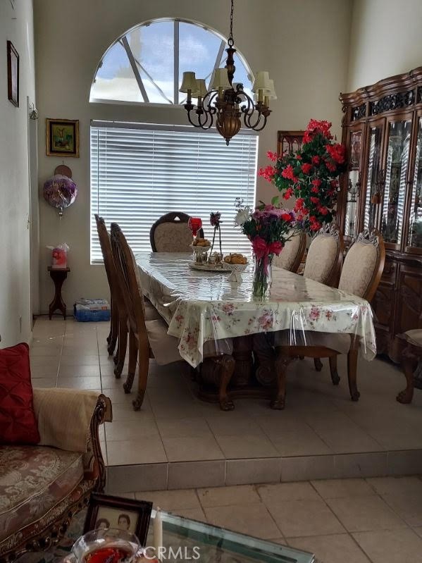 Detail Gallery Image 3 of 16 For 6508 Ventura Ct, San Bernardino,  CA 92407 - 5 Beds | 2/1 Baths