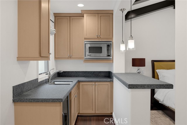 Detail Gallery Image 30 of 56 For 43360 via Siena, Indian Wells,  CA 92210 - 6 Beds | 5/2 Baths