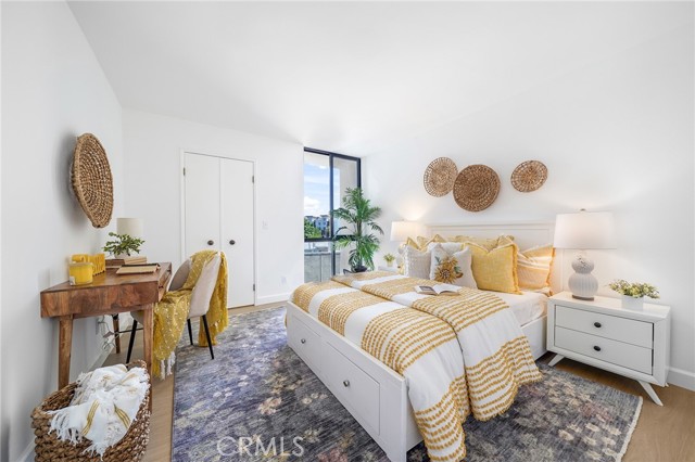 222 S Central Avenue, Los Angeles CA: https://media.crmls.org/medias/24d622d8-b6b2-4c11-9856-c05c8d1f4a76.jpg