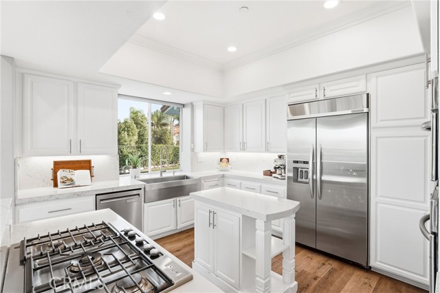 Detail Gallery Image 17 of 47 For 5489 E Suncrest Rd, Anaheim Hills,  CA 92807 - 4 Beds | 4/1 Baths