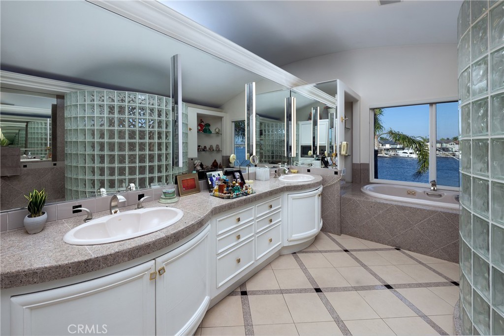 MLS #OC26148542 image #20