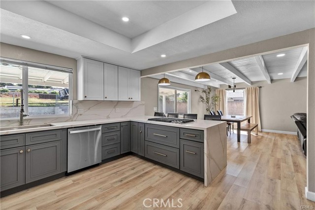 3711 Alhambra Street, Norco CA: https://media.crmls.org/medias/24d792df-fe3f-4dbc-8514-a030e12bcf11.jpg