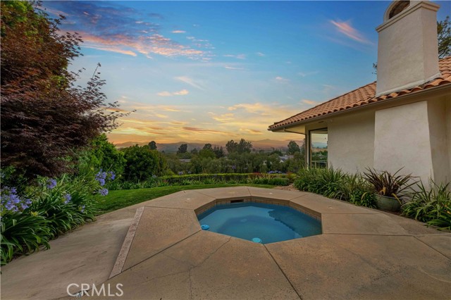 1525 Ramona Drive, Camarillo CA: https://media.crmls.org/medias/24d8393c-a9e5-46b9-bac3-bcb6e3a80195.jpg