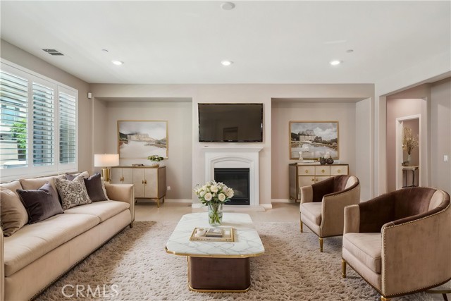 6125 Coopers Hawk Drive, Jurupa Valley CA: https://media.crmls.org/medias/24d8620f-d2c2-4383-ab39-f1aee5eab763.jpg