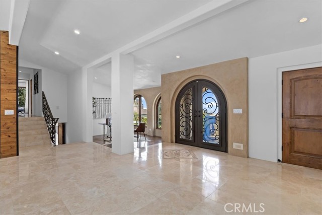 Detail Gallery Image 5 of 52 For 364 via Almar, Palos Verdes Estates,  CA 90274 - 5 Beds | 3/1 Baths